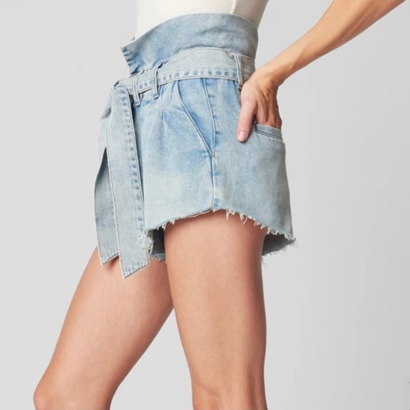 BLANK NYC High Waist Denim Self-Belt Shorts Light Wash Size 28 NWT - Picture 2 of 6
